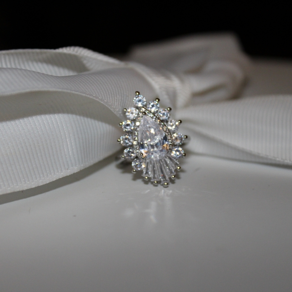 Goddess Glow Halo Ring
